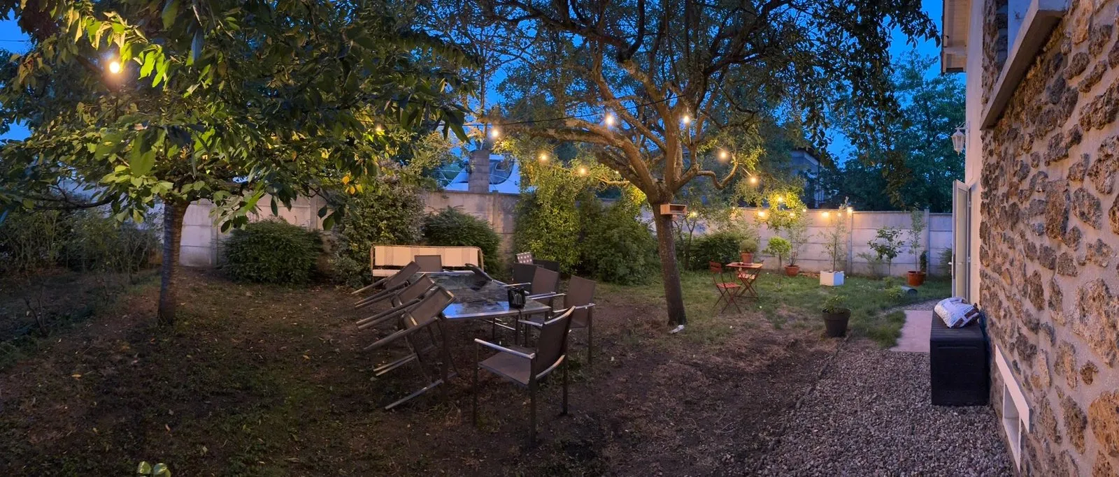 Ambiance extérieure nocturne